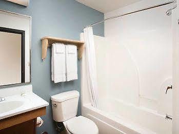 Value Place Cleveland Oh Hotel Ngoại thất bức ảnh